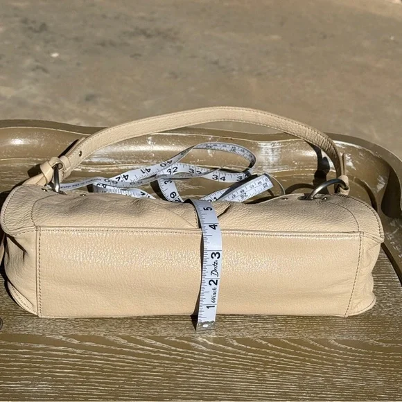 Alfani Pebbled Leather Shoulder Bag Pleated Beige/Cream/Tan Magnetic Closure - Picture 10 of 14